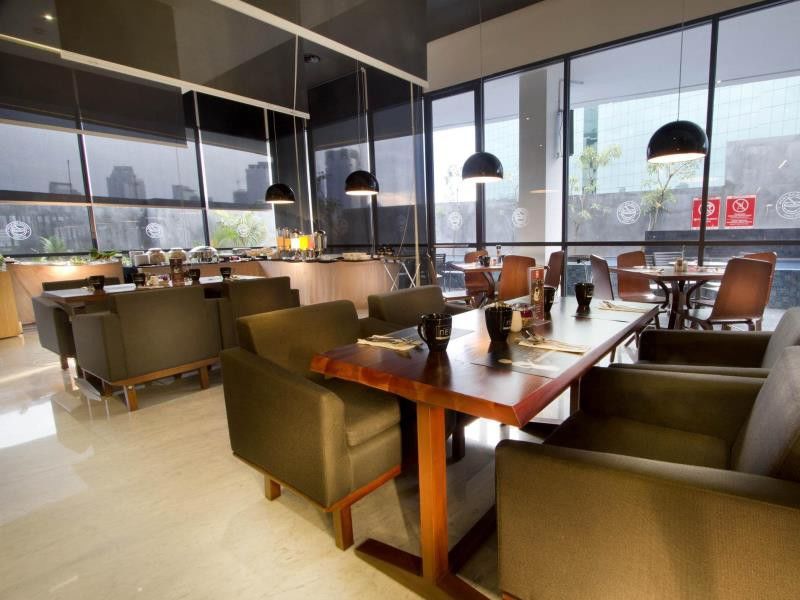 Neo Hotel Tendean Jakarta By Aston Luaran gambar