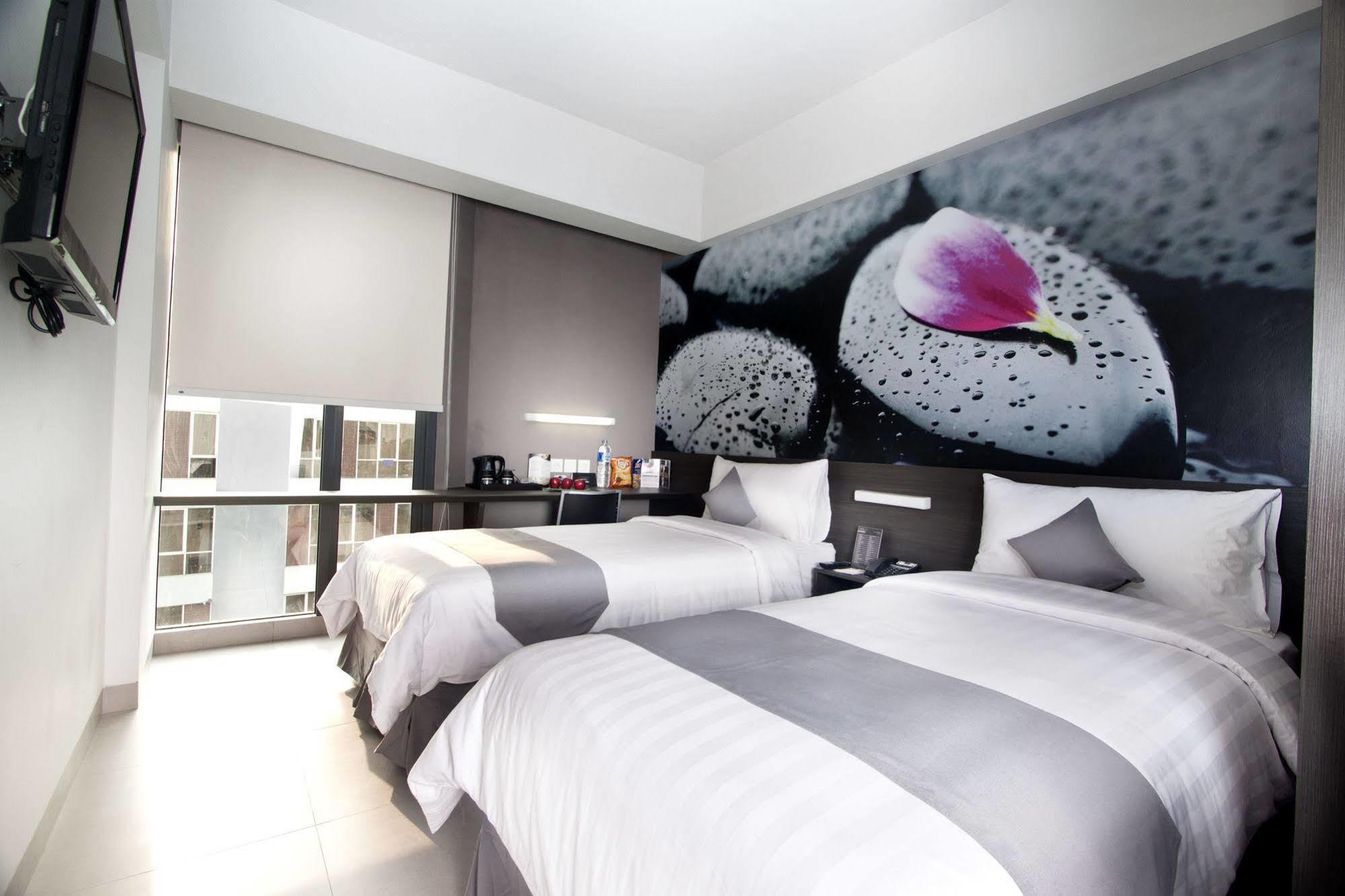 Neo Hotel Tendean Jakarta By Aston Luaran gambar