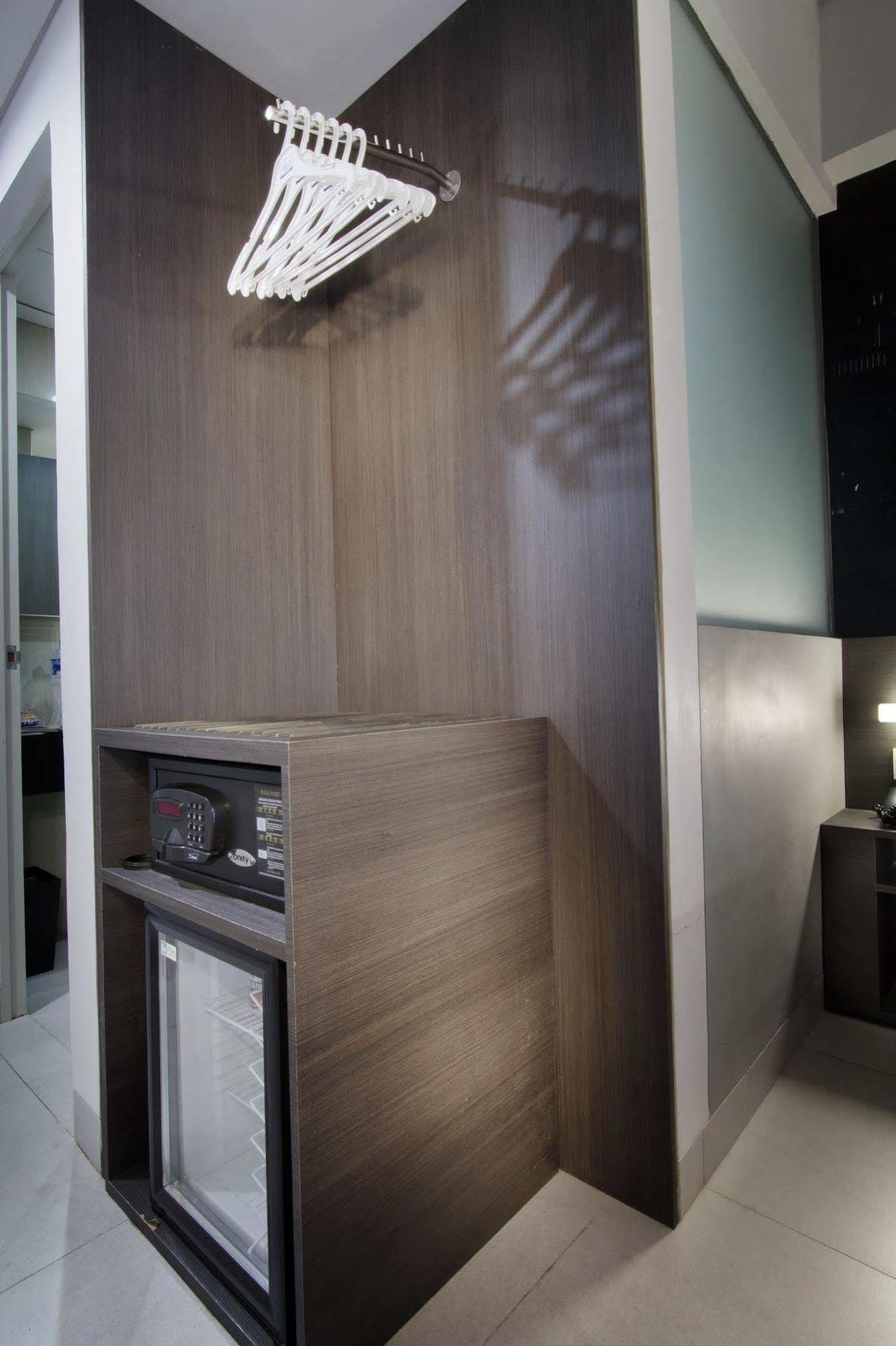 Neo Hotel Tendean Jakarta By Aston Luaran gambar