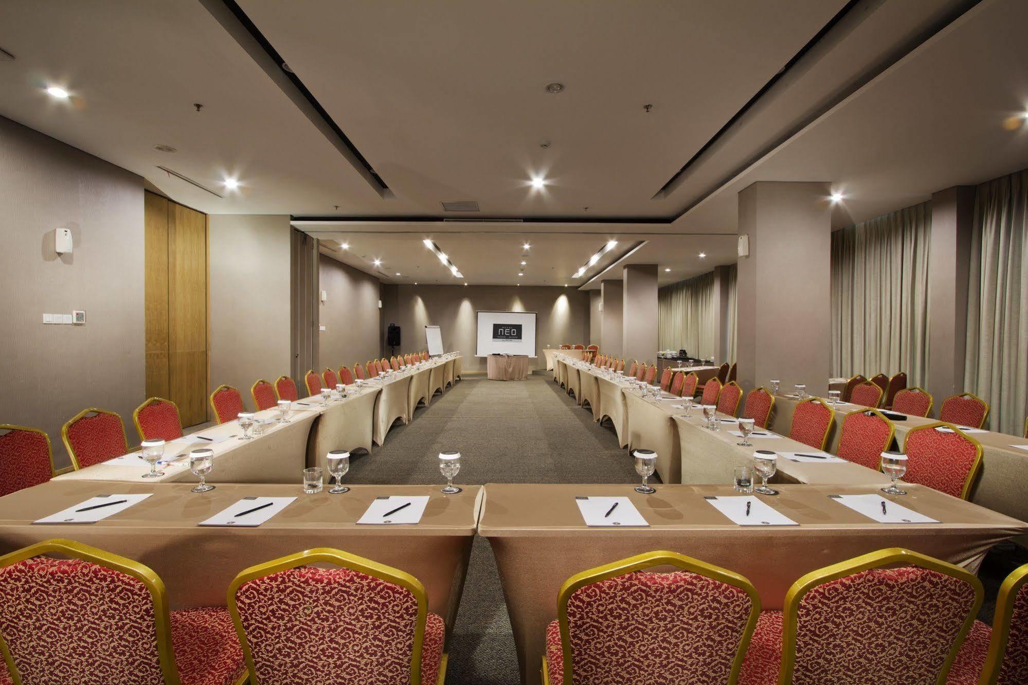 Neo Hotel Tendean Jakarta By Aston Luaran gambar