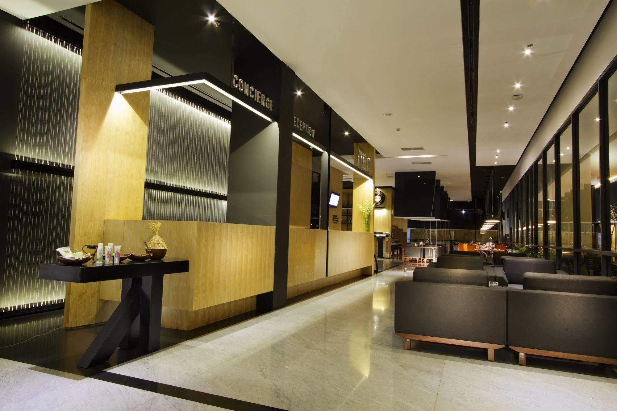 Neo Hotel Tendean Jakarta By Aston Luaran gambar