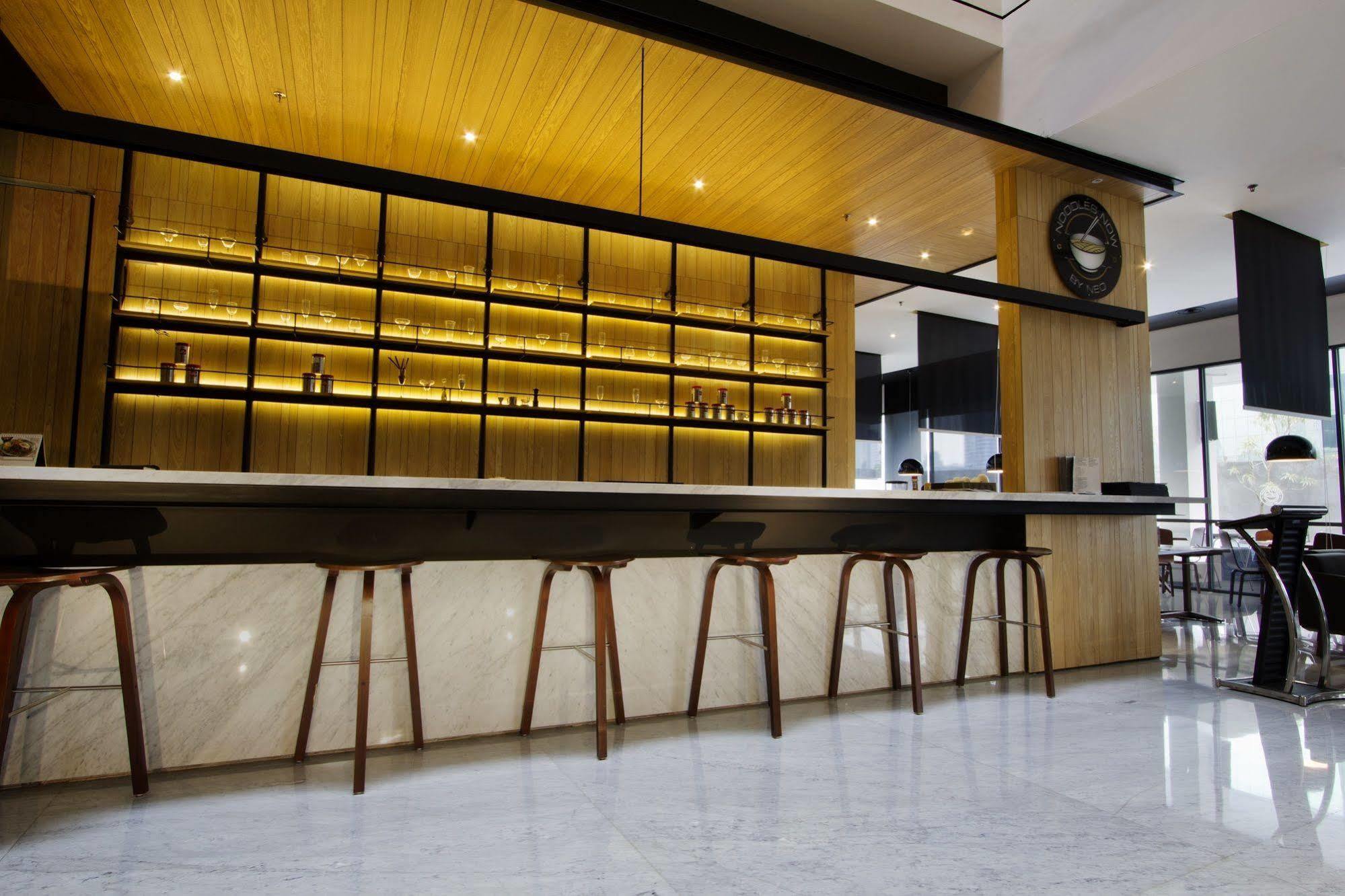 Neo Hotel Tendean Jakarta By Aston Luaran gambar