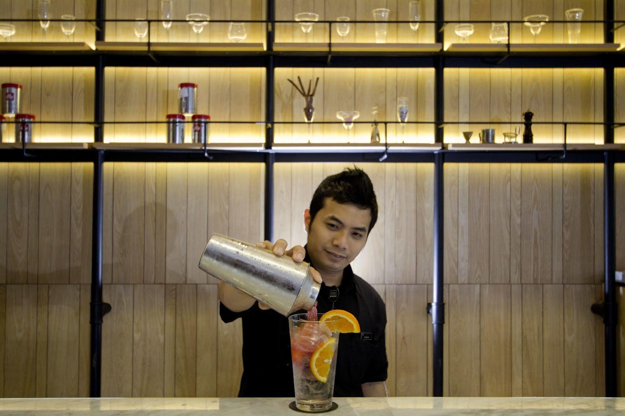 Neo Hotel Tendean Jakarta By Aston Luaran gambar