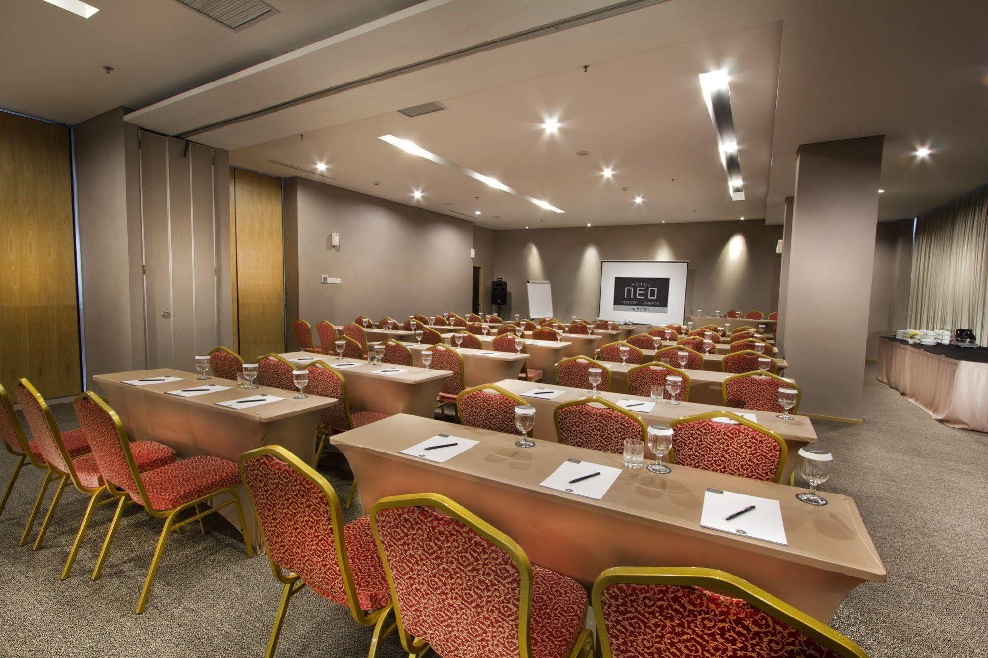 Neo Hotel Tendean Jakarta By Aston Luaran gambar
