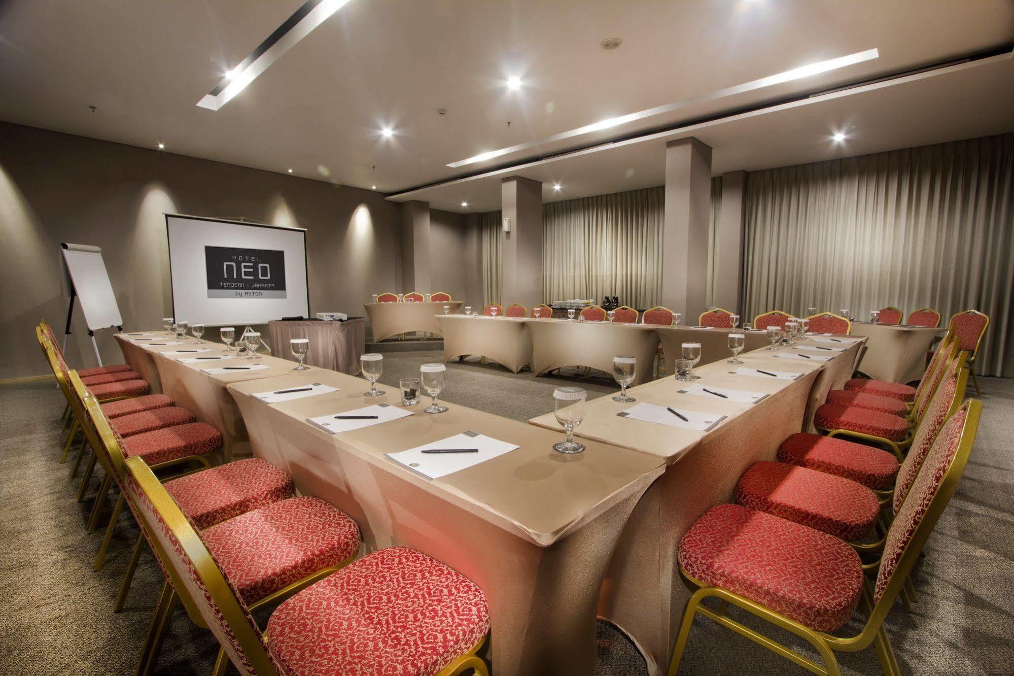 Neo Hotel Tendean Jakarta By Aston Luaran gambar
